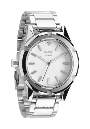 nixon-A343100-00.jpg