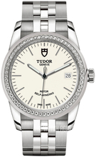 Tudor Glamour Date